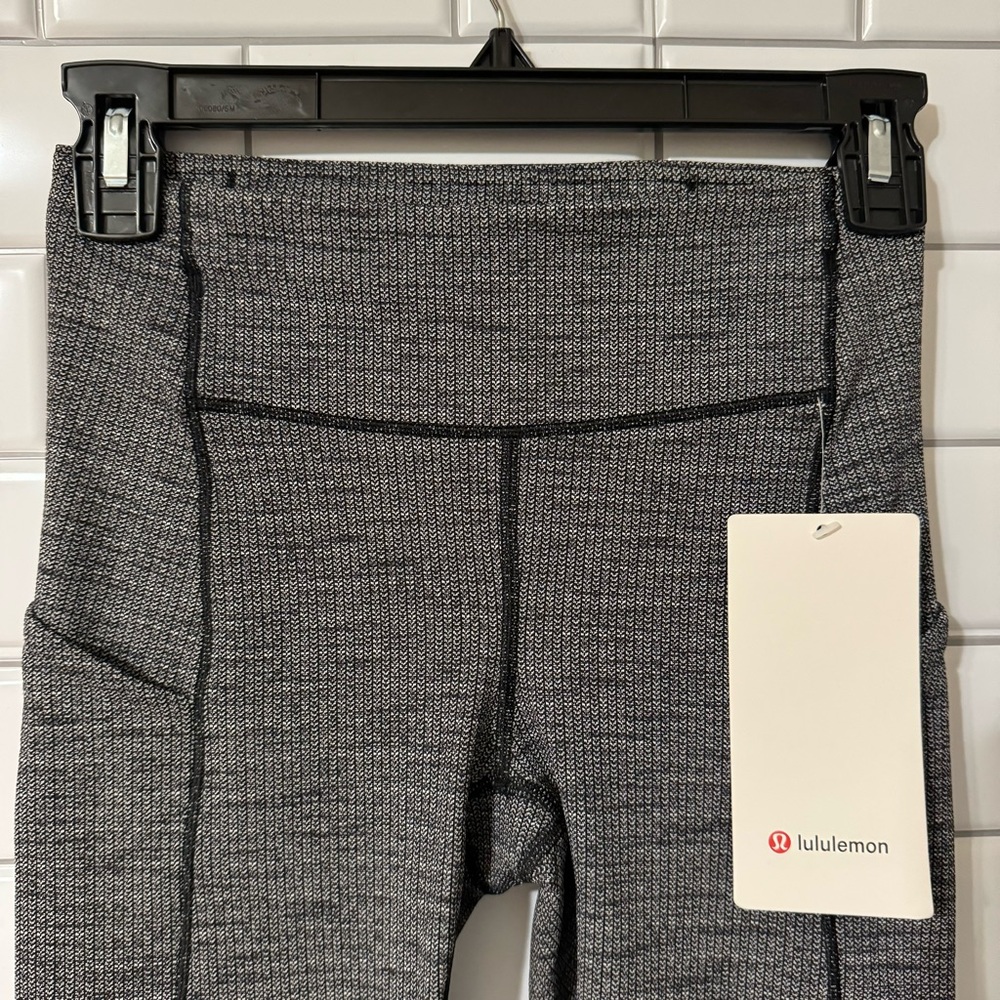 LULULEMON SPEED UP MR TIGHT 28” WOMEN -SIZE 4